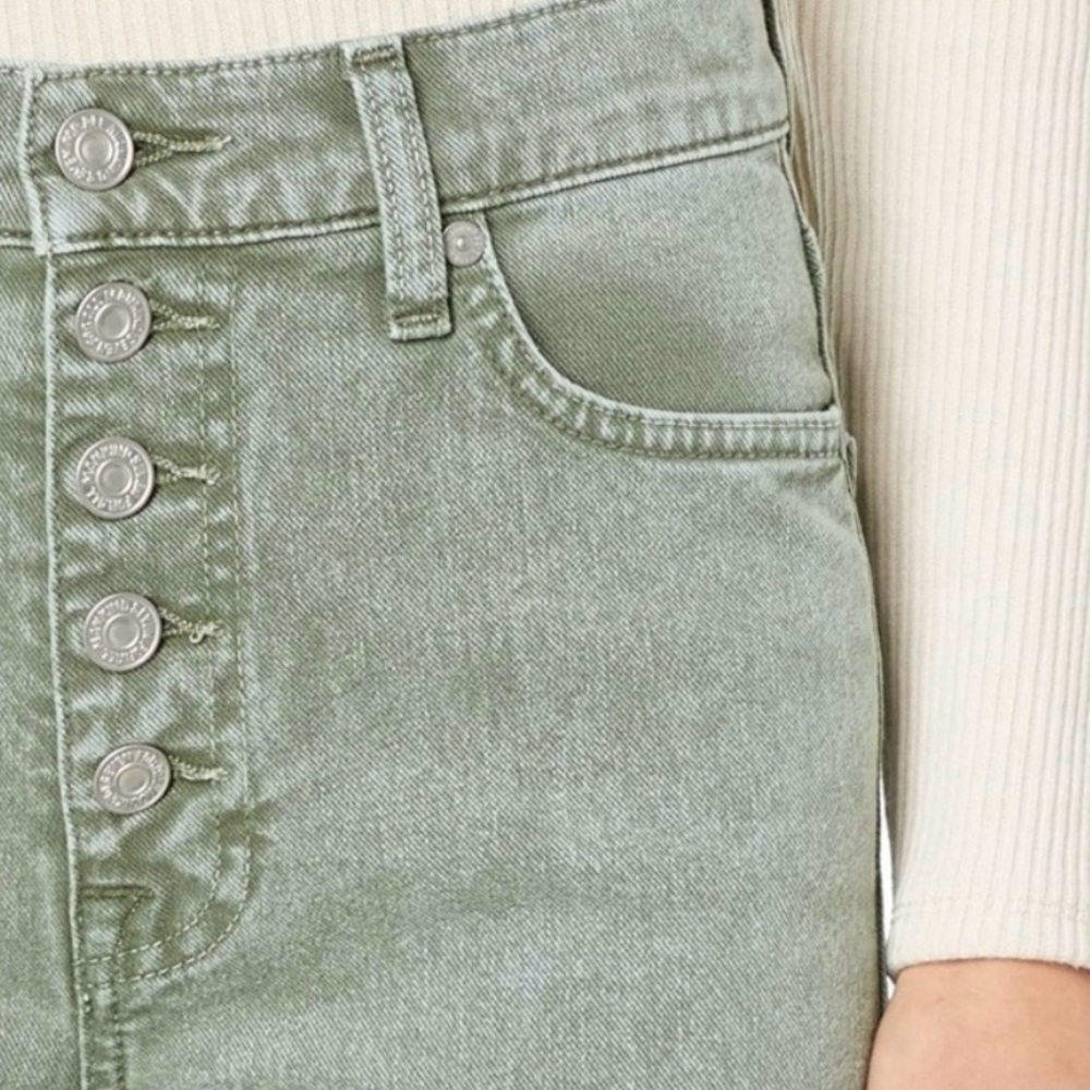 7 For All Mankind Straight Button-Fly Crop Jeans - Picture 4 of 10